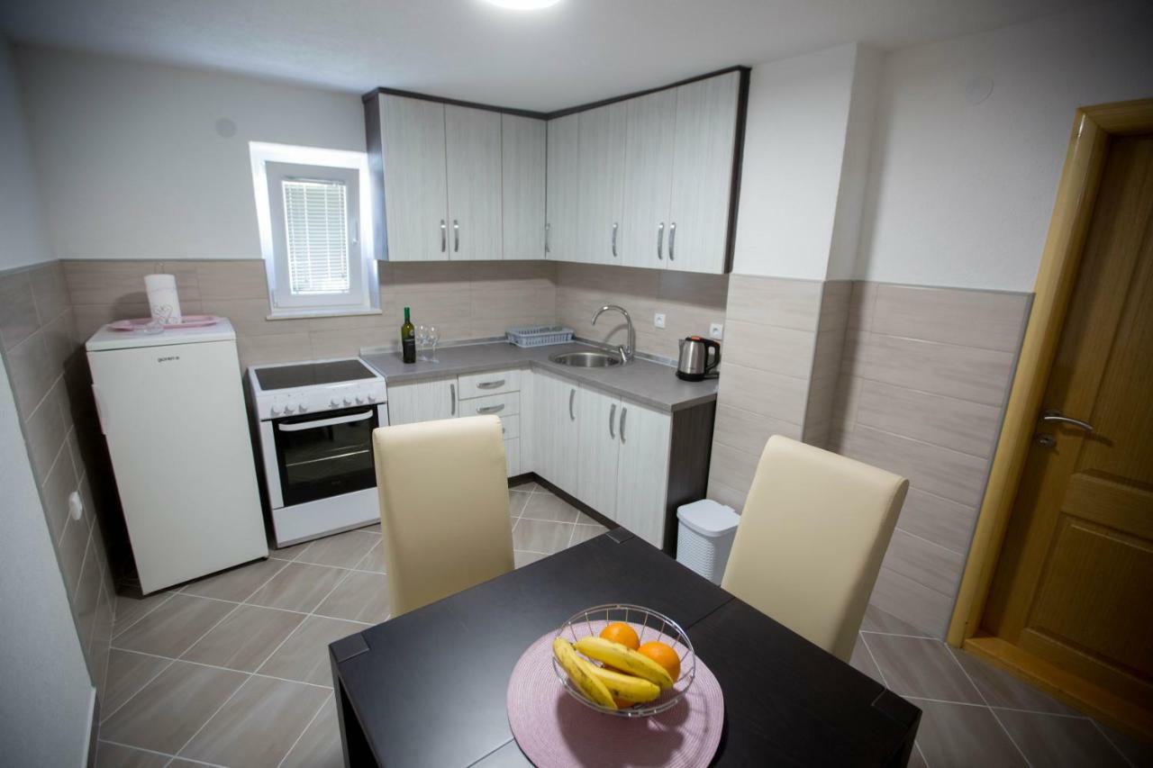 טרביניה Apartman Milos מראה חיצוני תמונה