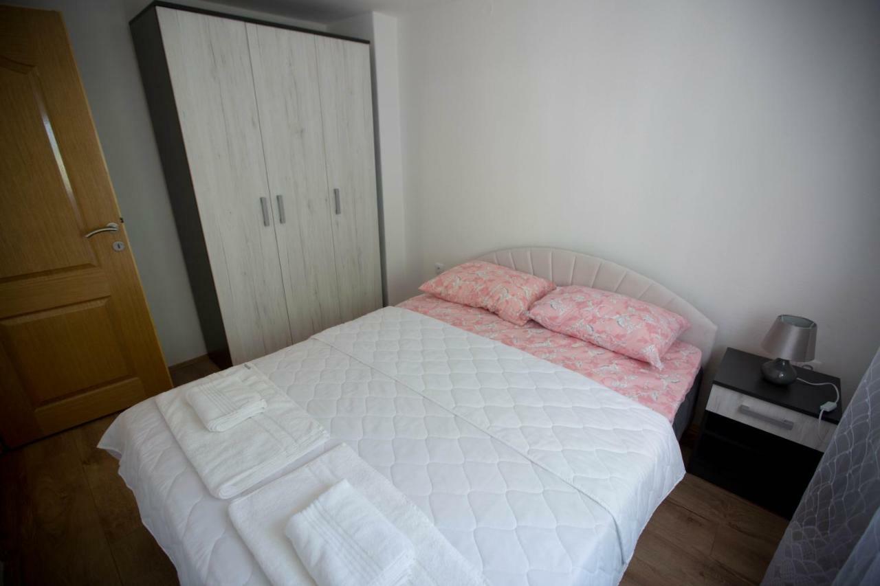 טרביניה Apartman Milos מראה חיצוני תמונה