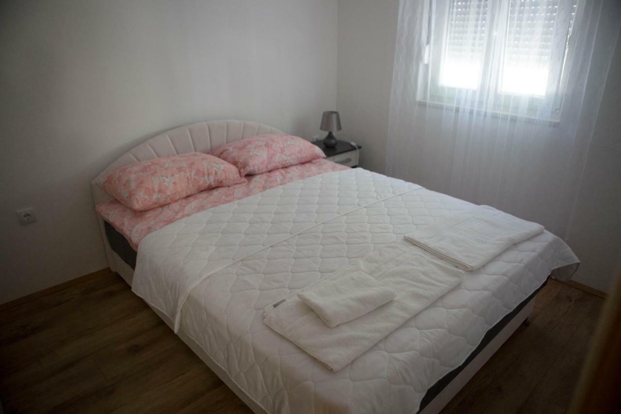 טרביניה Apartman Milos מראה חיצוני תמונה